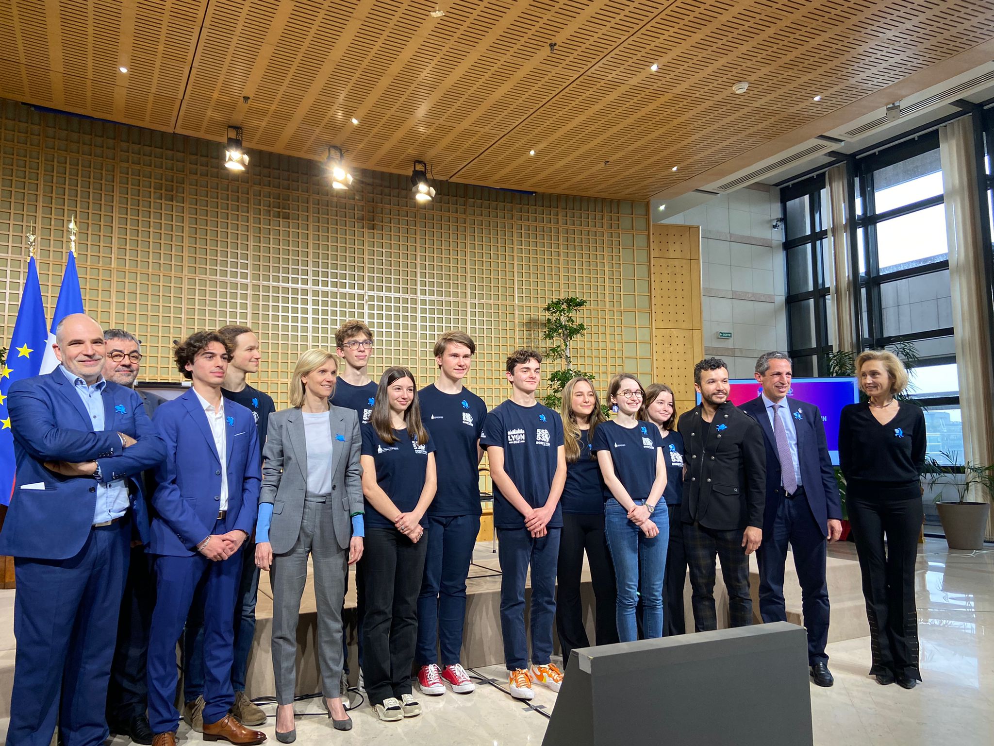 fcc19eaa-3108-4ef8-b170-855d3588625e