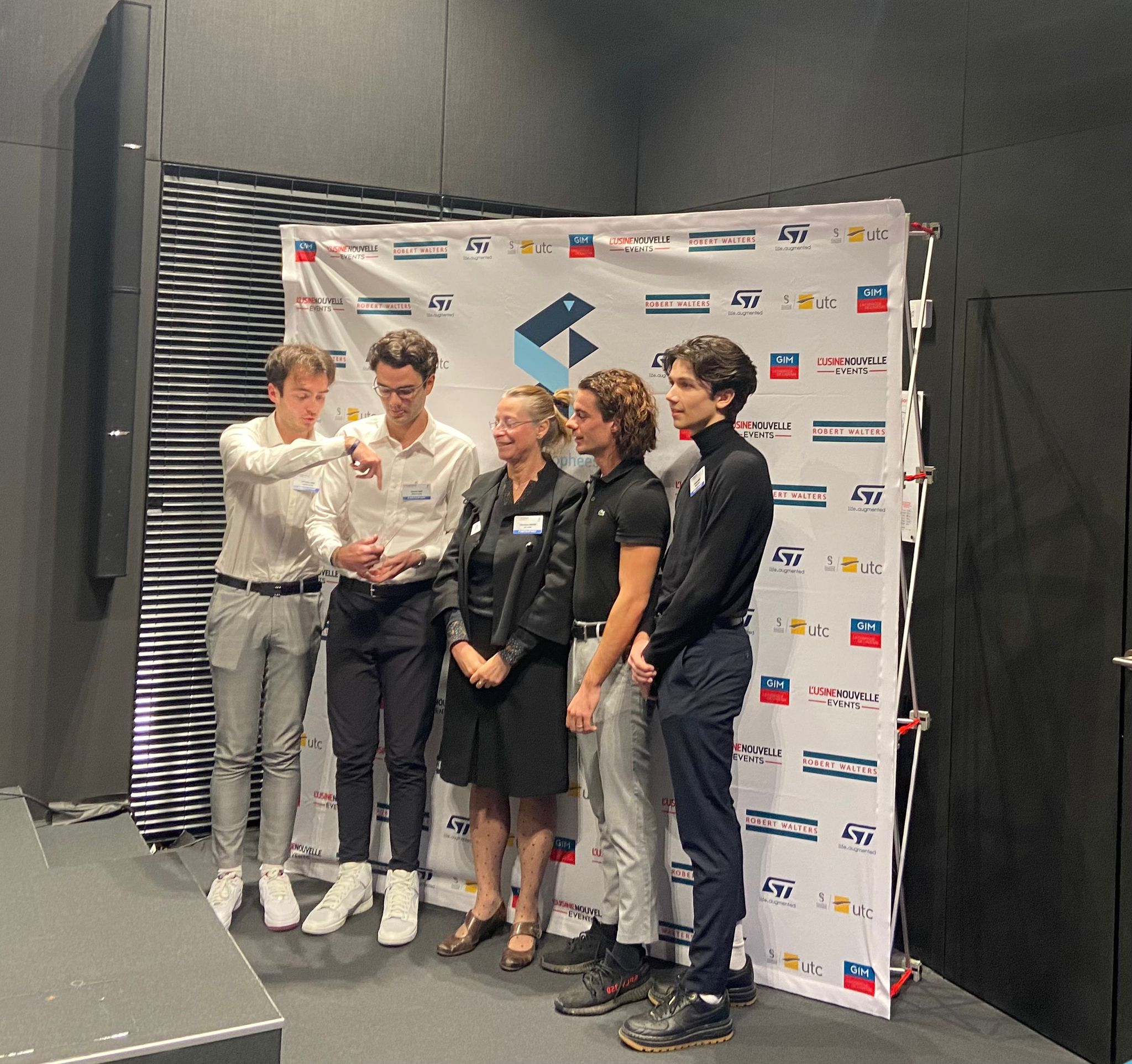 6b4ca589-6920-47c6-af70-a218b0bf8f31