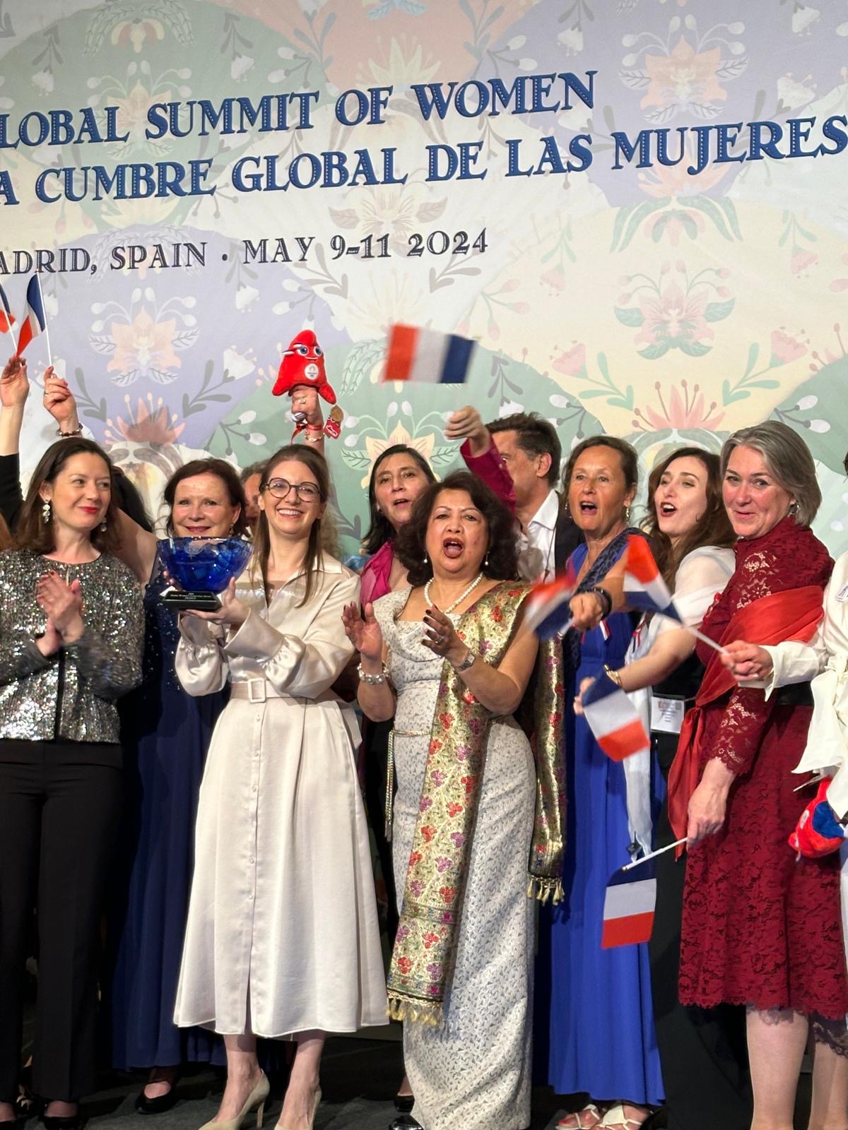 3aa261d4-8669-41c6-95cd-793a383fd912